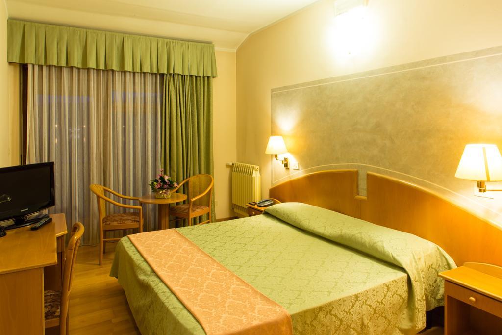 Chalet Del Lago 3* Avigliana